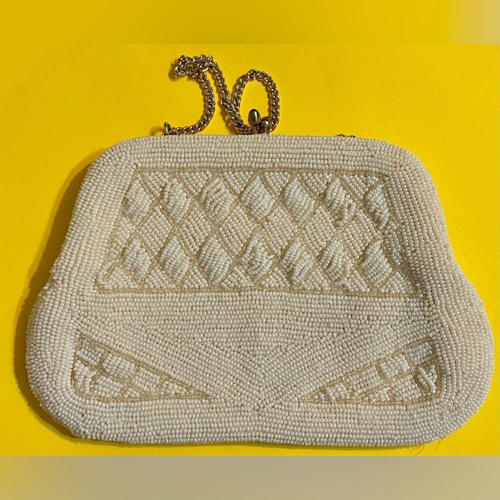 Vintage Rickere made in Japan I believe in the 1960’s White Beaded Clutch